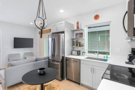 The Sweetest Suite - 91 Walkscore! Seattle Exterior foto